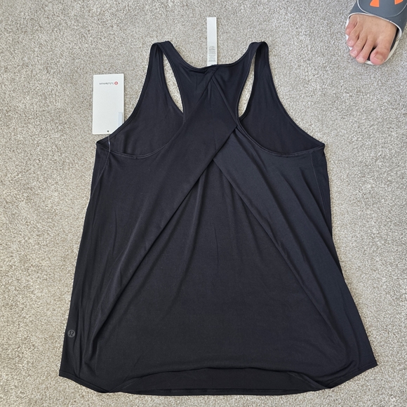 NWT Lululemon Athletica Black Essential Racerback Tank Top Sz 8 - Picture 4 of 5